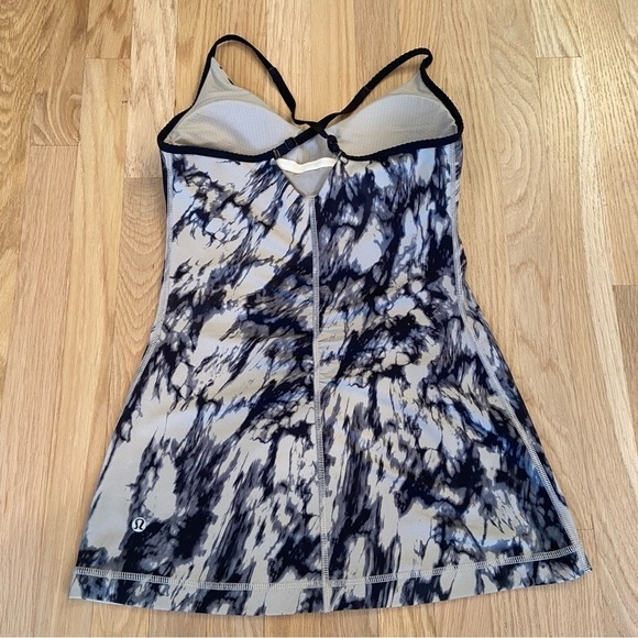 Lululemon Power Y Tank *Luon EUC size 6 - Picture 5 of 7